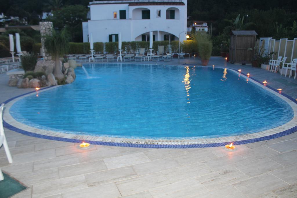 Hotel L'Approdo كازاميتْشيولا تيرمي المظهر الخارجي الصورة