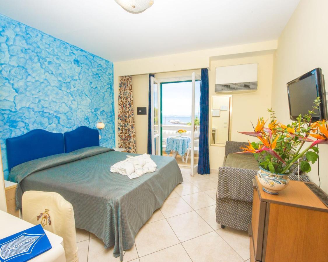 Hotel L'Approdo كازاميتْشيولا تيرمي المظهر الخارجي الصورة
